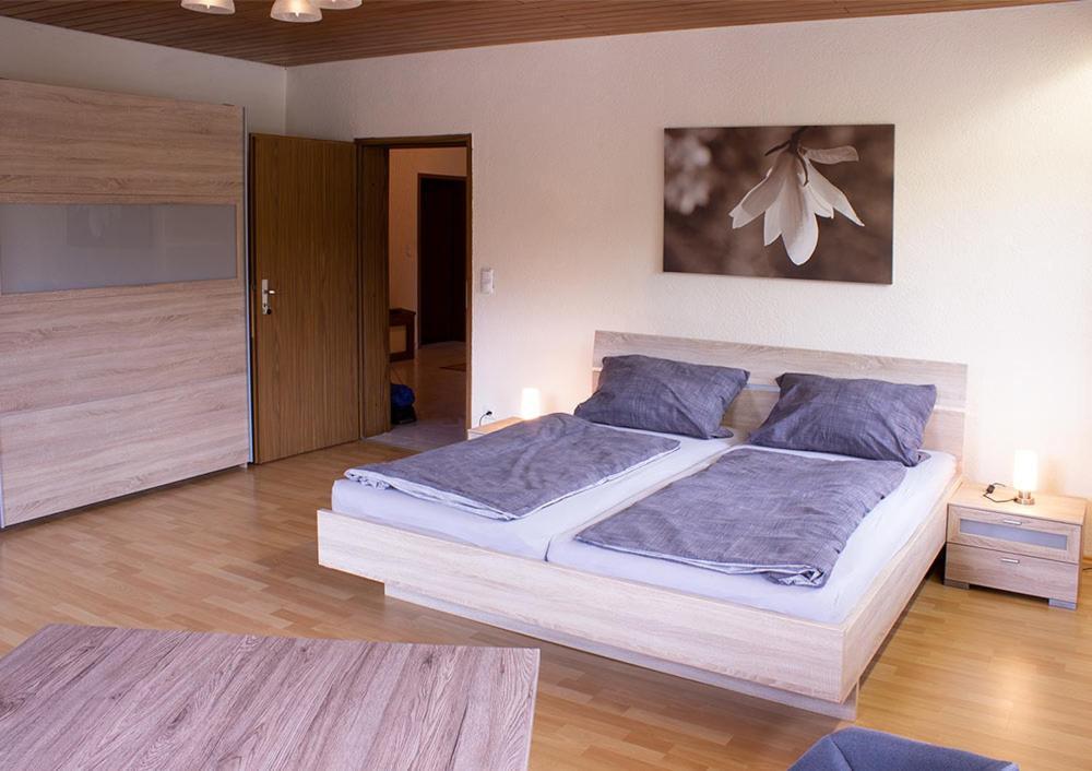 Schöne Ferienwohnung mit großer Terrasse. Schmidmuhlen Exterior foto