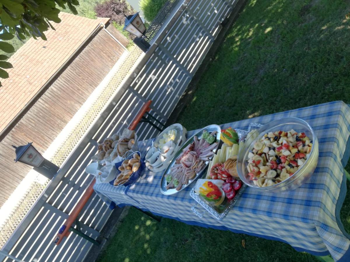 Schöne Ferienwohnung mit großer Terrasse. Schmidmuhlen Exterior foto